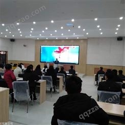 在郑州更多的学校yong融媒体录播直播同步教学系统