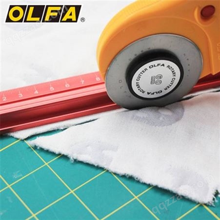 日本原装OLFA安全型轮转割(拼)布刀 60mm/RTY-3/DX