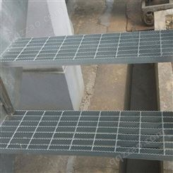 钢格栅踏步 镀锌钢格栅 纯手工制作 焊接牢固 泰江供应